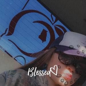 Meet your Posher, Lexi